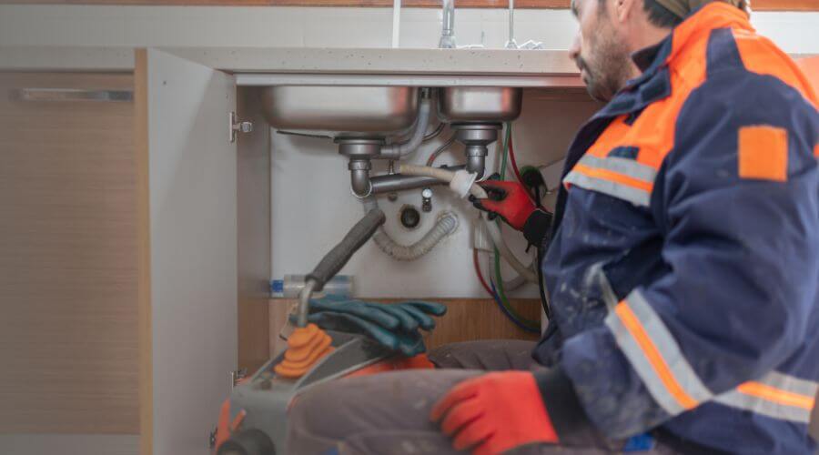 Professional slab leak plumber services in Bensenville, IL